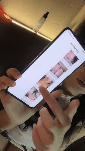 ❤️极品反差婊❤️超高颜值极品美人思思吖，又纯又欲直播卖片，此等美人艹起来是真的爽呀！3v 12p 1.13GB 夸克 [几V多大-]