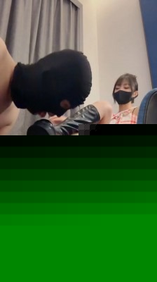 直播视频 《米琦妙妙屋》连环踢裆-白袜气味辱 [25分40秒]