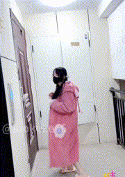 《极品骚母狗》深‌夜小区露出挑战全记录不知‍道邻居‍看到会不会‍想﻿操 《1V 620.47MB》 [-]