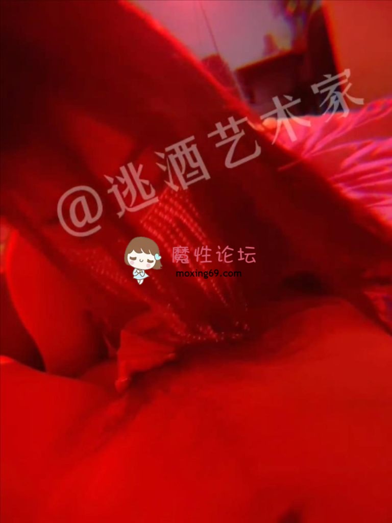 推特网红大神 逃酒艺术家 斥巨资高价包养调教微博女神@久田纪原 从不露脸到露脸变成骚母狗 口交肛交啪啪视频福利合集 [12.4G/12V]夸克 [几V多大-]
