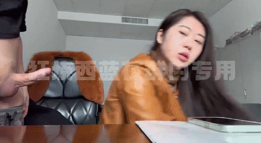 《网黄合集》微博九头身御姐《eve依然》+推特《西蓝花》 推特网黄健身富二代约啪男博主,网黄合集《612V/38G》 [612V/38G 总时长：27:00:00  2个单独压缩包</strong><strong>【有无打码】: 有码 </strong><strong>【分辨率】: 高清 </strong><strong>【标签】: 富二代约啪男博主微博九头身御姐 </strong>-]