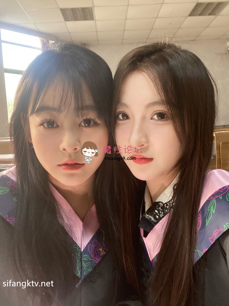无需软妹币：《某某门事件》⚡第3弹 西南大学校花穆诗蔓自拍泄密，没想到居然是这样骚逼《61MB/16v》迅雷 [-]