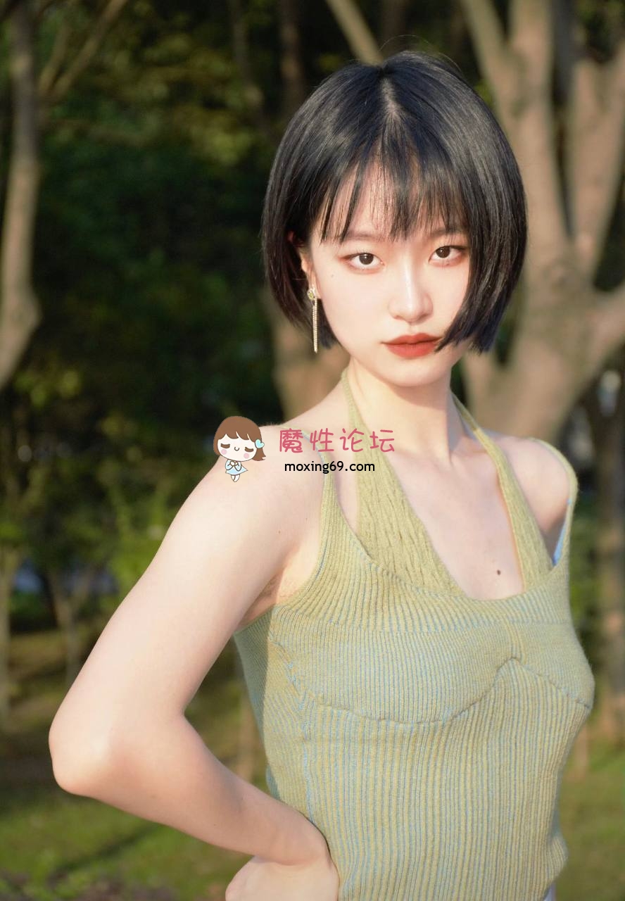 无需软妹币《某某门事件》第8弹中南财经政法大学校花❤️郑芸芸❤️各种性爱视频泄密《56.65M/1v》夸克 [-]