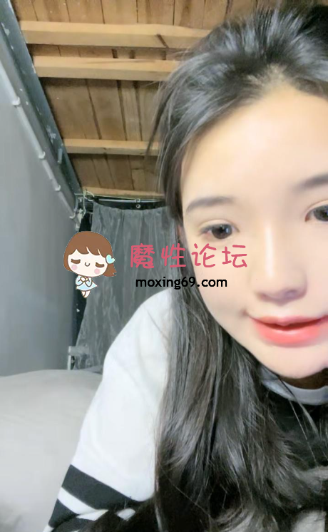 求大二学妹这个主播的直播平台链接，愿出200软妹币 [-]