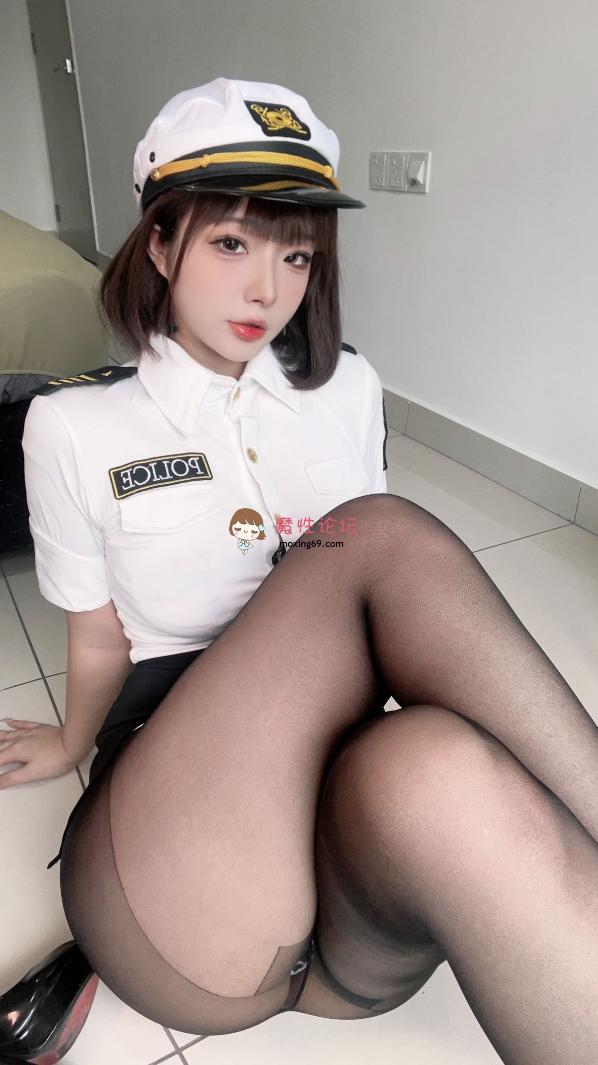 yuuhui玉汇 Vol.073 Set B Bad Cop [48P2V-418MB][百度网盘] [-]