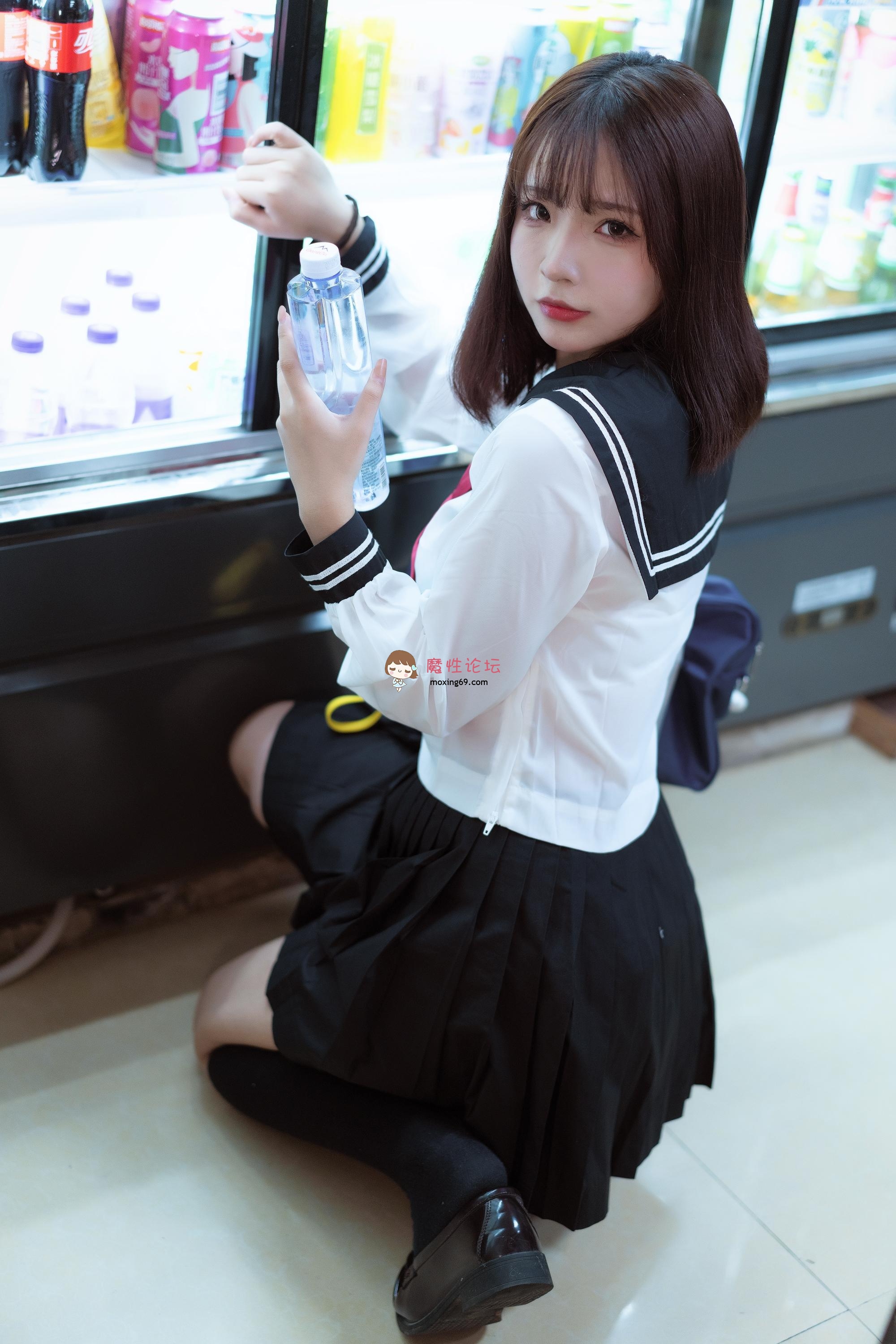 yuuhui玉汇 约会我的女学生 [104P 0V 1.17GB][夸克] [几V多大-]
