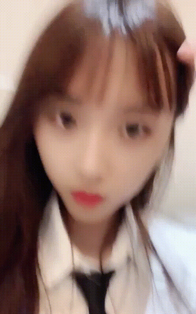 《度盘和夸克》丝足❤️怡宝+橙宝+G奶母狗烟烟 反差脚模 女女舌吻/G杯乳榨 [-]