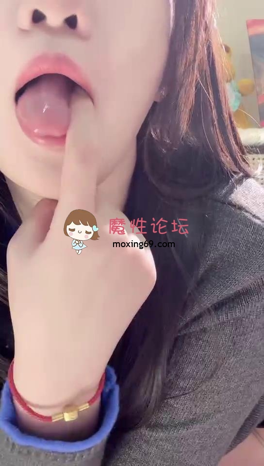 易直播 你们不要再打啦 微信福利视频 超高颜值 丝足诱惑 舔脚 恋足控必看 来乐集乐乐趣乐伴足迹[32V 1.2G][度盘] [-]