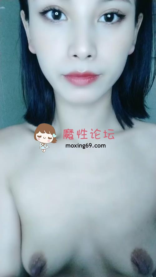 古靈精管的妹子，和男友衛生間花樣操逼，做愛直播，花式勾引 [-]