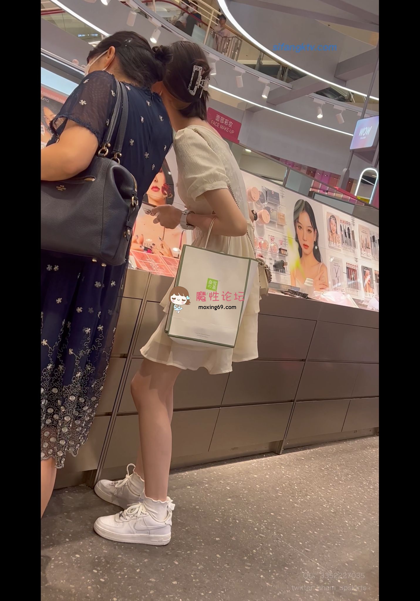 KFC自己挑出来的非常可爱的五个女孩，超美大长腿 [-]