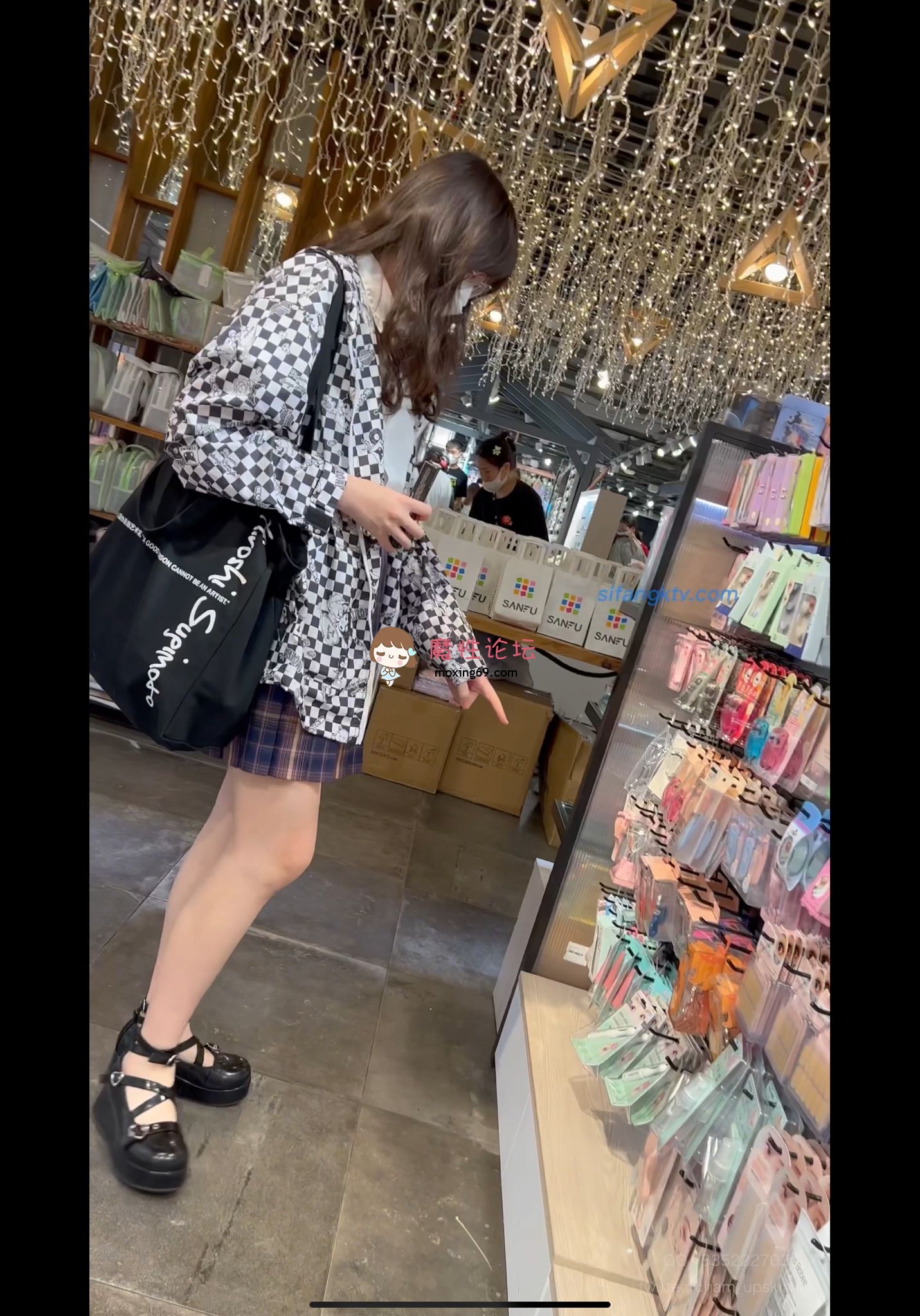 KFC自己挑出来的非常可爱的五个女孩，超美大长腿 [-]