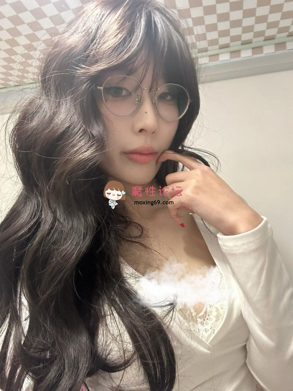 骚逼女大 #小水不哭12V530M夸克 [-]
