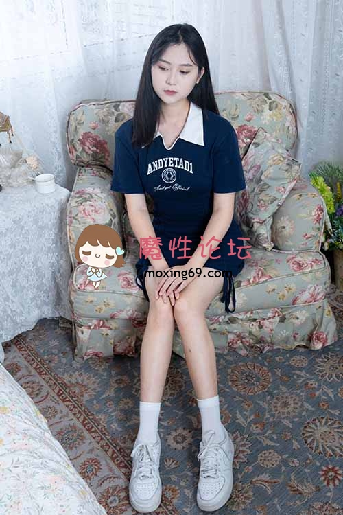 甜予摄影-土豆-包臀裙白棉袜、裸足 [-]