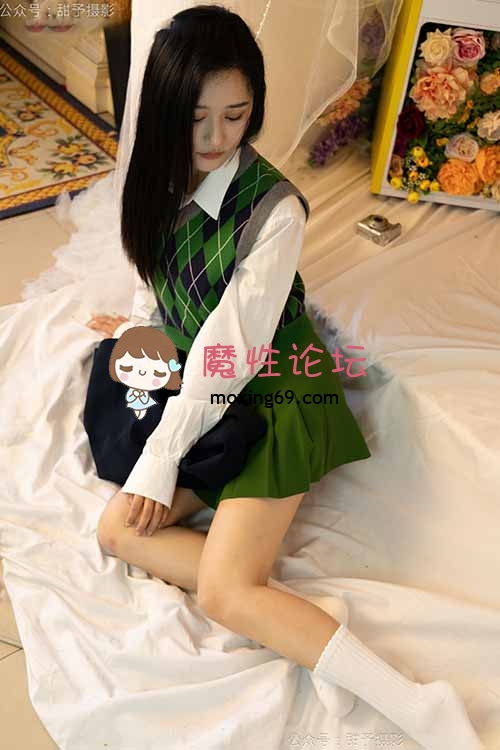 甜予摄影-澜澜-包臀裙白棉袜、裸足 [-]