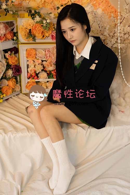 甜予摄影-澜澜-包臀裙白棉袜、裸足 [-]