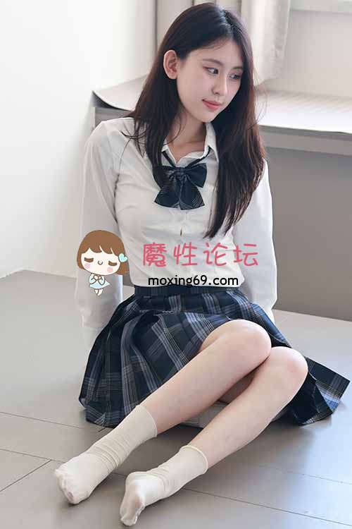 绮梦摄影-yaya-私房性感超短裙棉袜裸足美腿 [-]