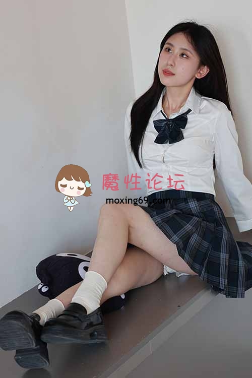 绮梦摄影-yaya-私房性感超短裙棉袜裸足美腿 [-]