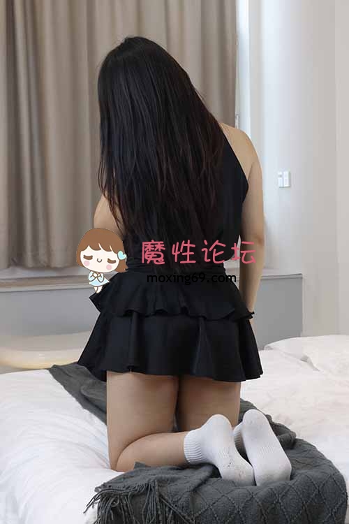 绮梦摄影-苏欣-超短裙白棉袜裸足美腿[787P1V 2.9G百度网盘] [-]