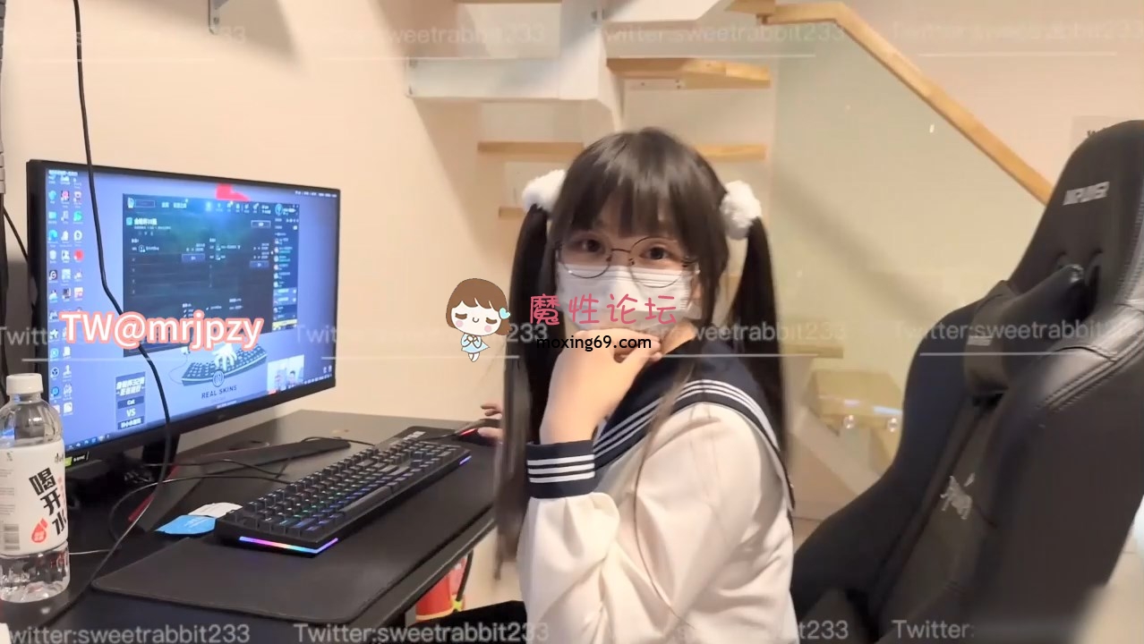 清纯甜美小可爱 可爱学妹小狗〖软萌兔兔酱〗陪玩的失身日记，忘穿内裤被发现后下药迷操，双马尾是[1V640M][BT] [-]