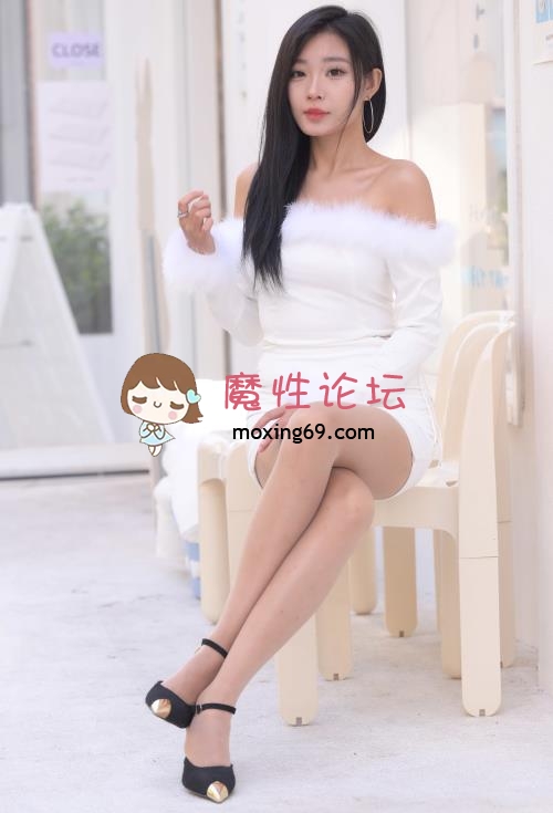 不吃鸡蛋街拍 - 荆棘-包臀裙油亮肉丝高跟[992P／2.03G 百度网盘] [-]