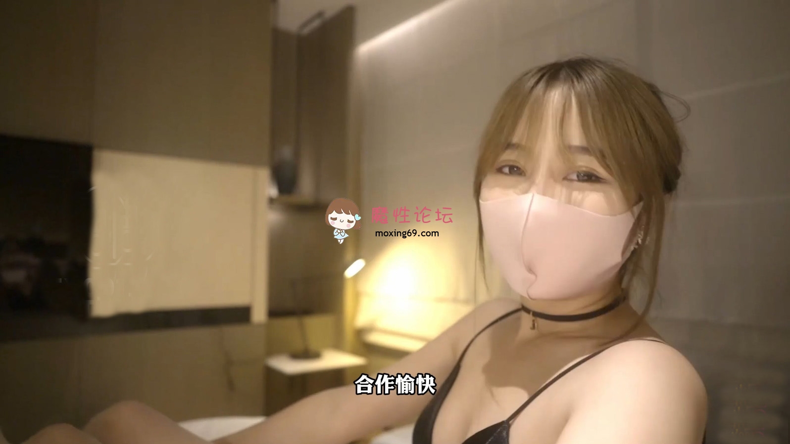 高端名媛极品开档油亮肉丝▌香菜公主▌过气女演员生存之道 肉体侍奉 享受前途俩不误[1V761M][BT] [-]