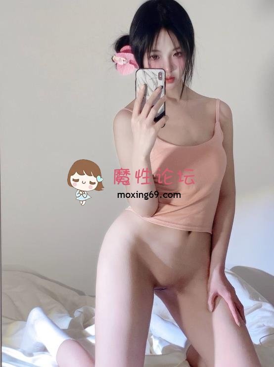 真真u 推特合集  455P+52V-317M  《百度云》 [-]