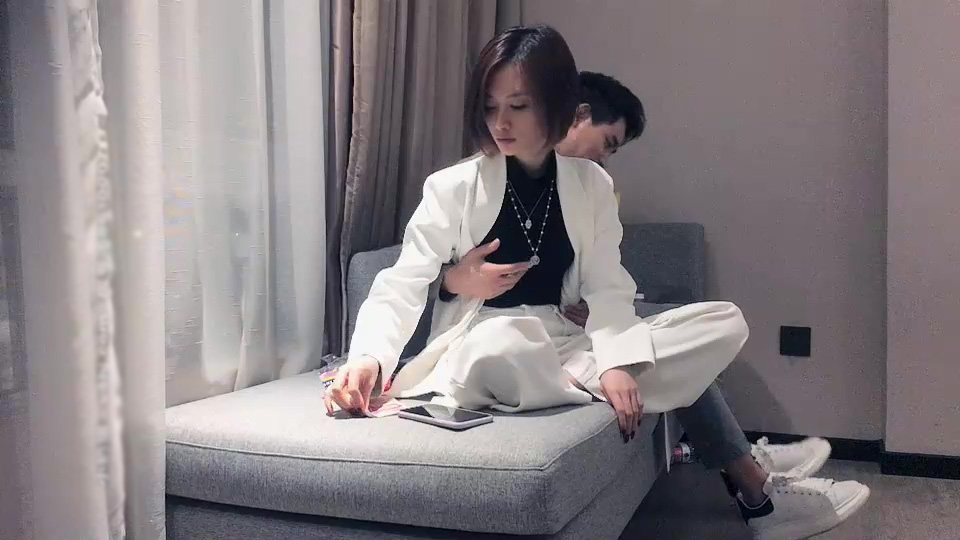 文轩探花第二场约了个白色外套短发妹子啪啪，口交上位骑坐站立后入大力猛操[2V 451 MB] [BT] [-]
