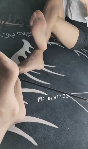 露露学妹秀足福利小合集❤️ [多v-557mb]