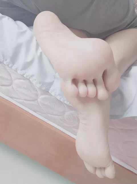 露露学妹秀足福利小合集❤️ [多v-557mb]
