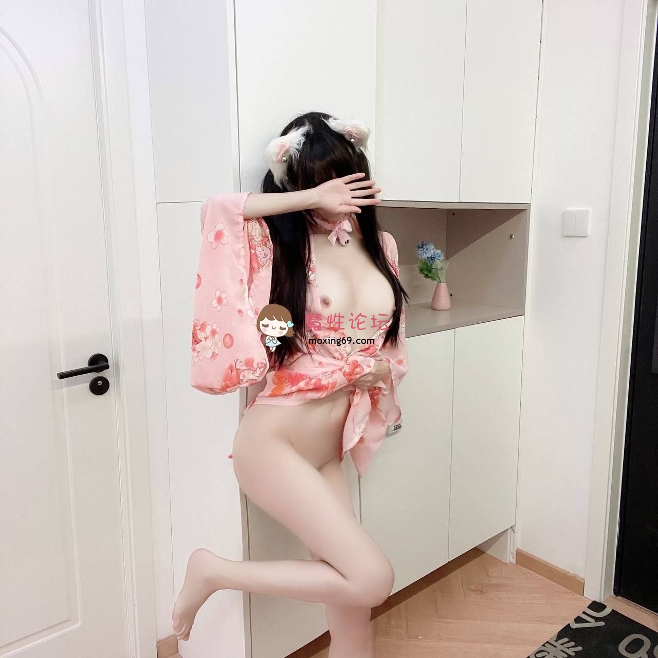 兔兔expect0t – 新4更 [300门槛] 56分钟 双马尾白虎萝莉会员直播订阅 [69P1V-2.72G] 持续更新中 [-]