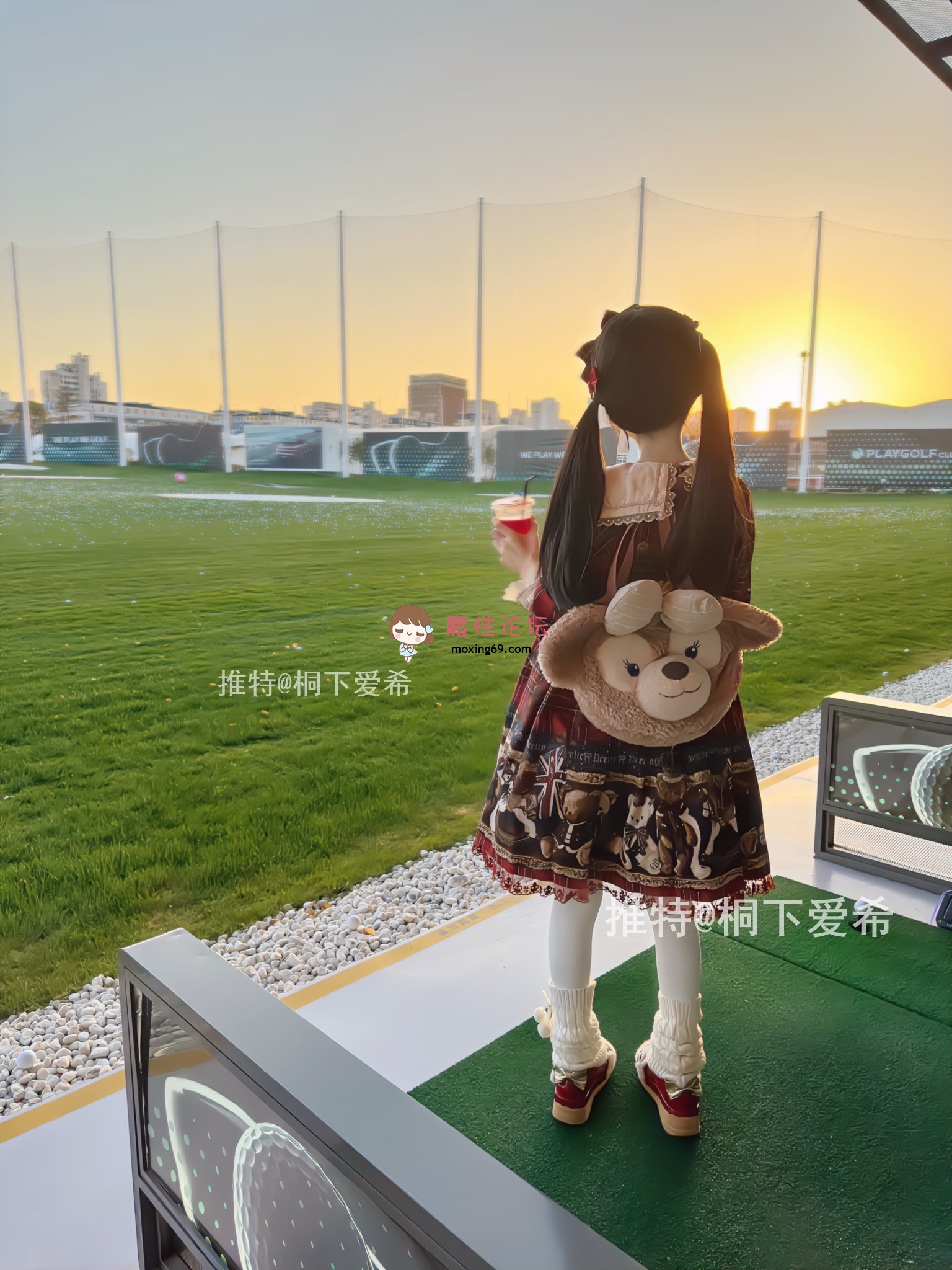 桐下爱希 – [门槛更新] 新作 49分钟 Cos [卡莎星守+林雨霞+宁红夜+托帕+星街彗星] [31P5V-3.04G] 持续更新中 [-]