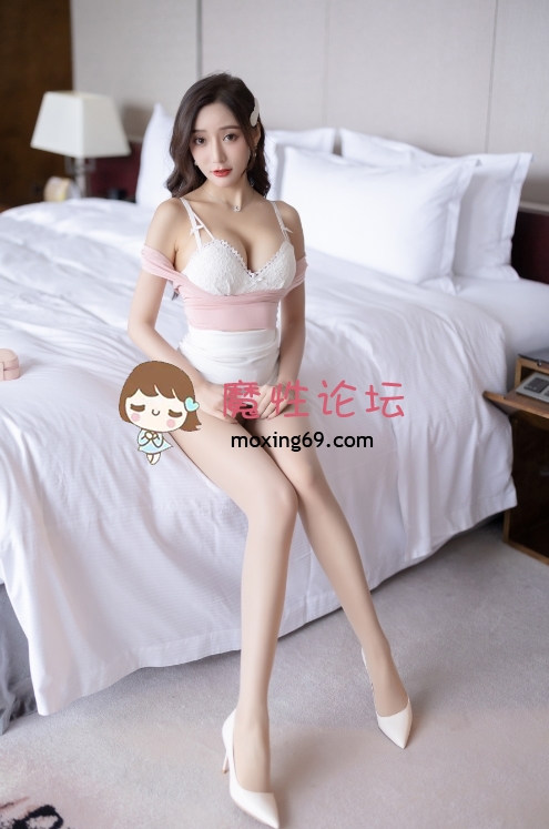 王馨瑶 16套合集 1105P+6V-7.79G  《百度云》 [-]