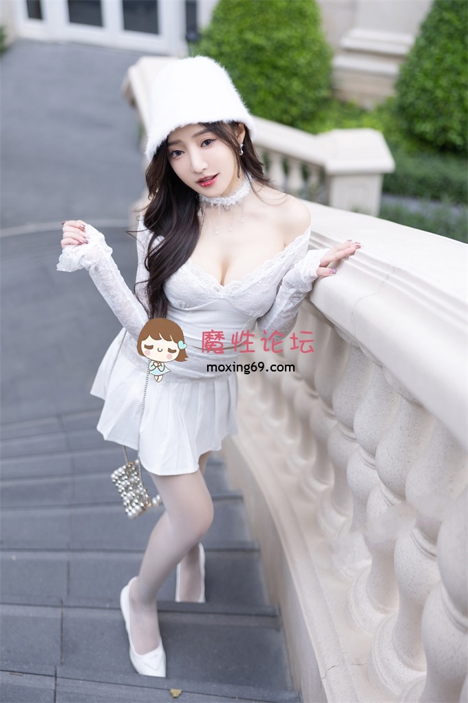 秀人网 王馨瑶✨肉丝百褶裙+红色情趣 写真+配套视频 [105P/2V/1.44G][百度盘] [-]