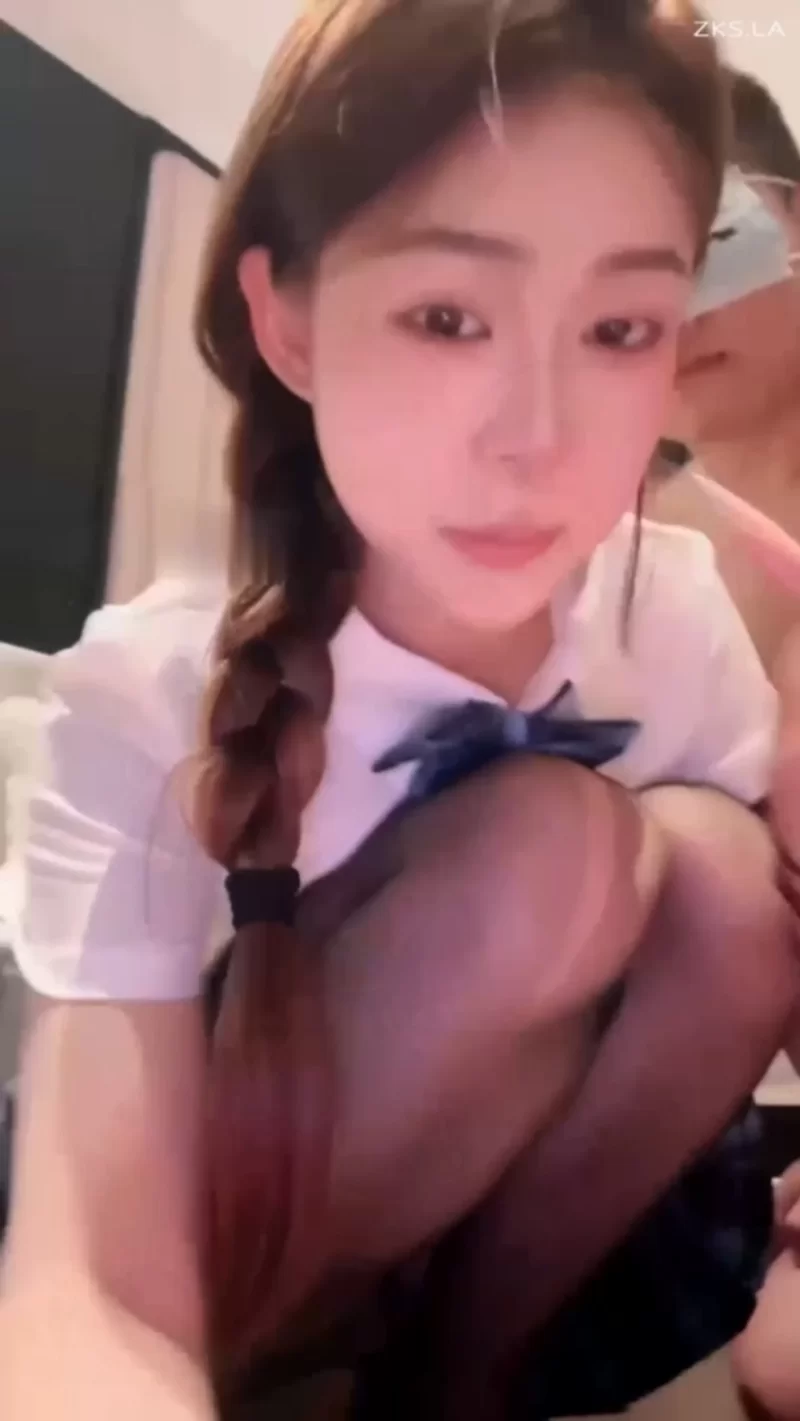 UUS - JK小主黑丝胯下羞辱虐 [1V-1.80GB]