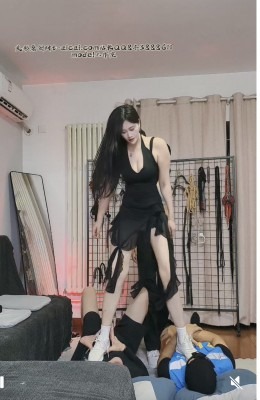 女王女主 月焱 繁星 暴击猛虐双狗 [20分6秒]