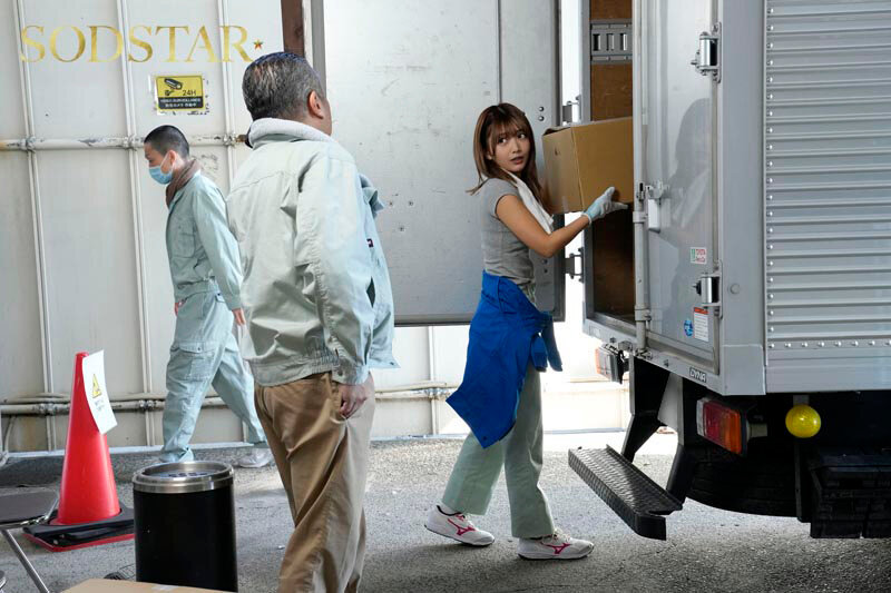 tart-354 性无能的丈夫不能满足新婚妻子的性欲望饥渴难耐的她只能勾引快递站的强壮的同事来操她星乃莉子[2V 2548 MB] [BT] [-]