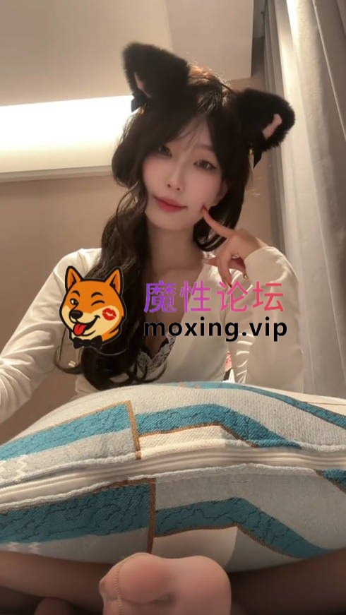 [度盘]抖音15万粉美女『小水不哭』私拍 定制福利合集露脸紫薇啪啪丝袜足交穷人女神富人精盆玩物 [-]