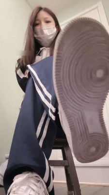 直播视频 《第一视角》美少女阿月各种剧情羞辱合集 [40分10秒]