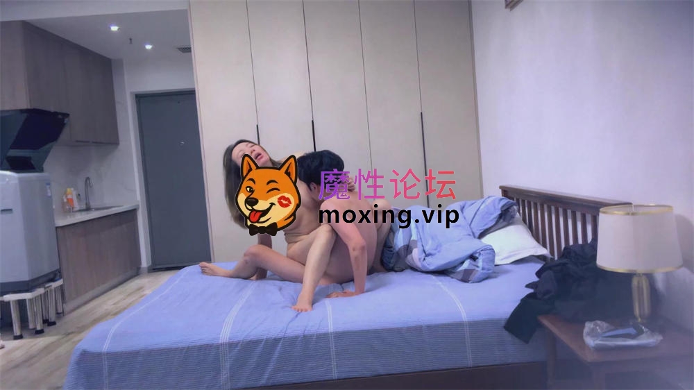 真实约炮放荡良家熟女 身材好开朗大方放得开 做爱非常配合很有激情《1V/1.88G/BT种子》 [-]
