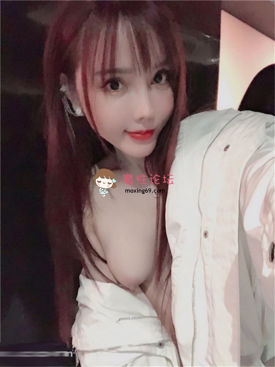 《極品 推薦》最近火爆豪乳女神《艾小青》土豪專享特輯-土豪胯下尤物肆意玩弄 [-]