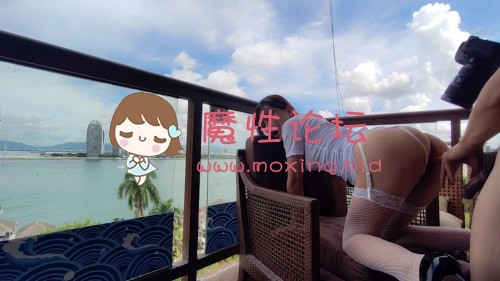 网红女神艾小青 金主提屌就是干超多**颜射骚货[1V618M种子] [-]