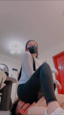 直播视频 《古筝少女》健身女神回家原味鞋袜虐打 [15分8秒]