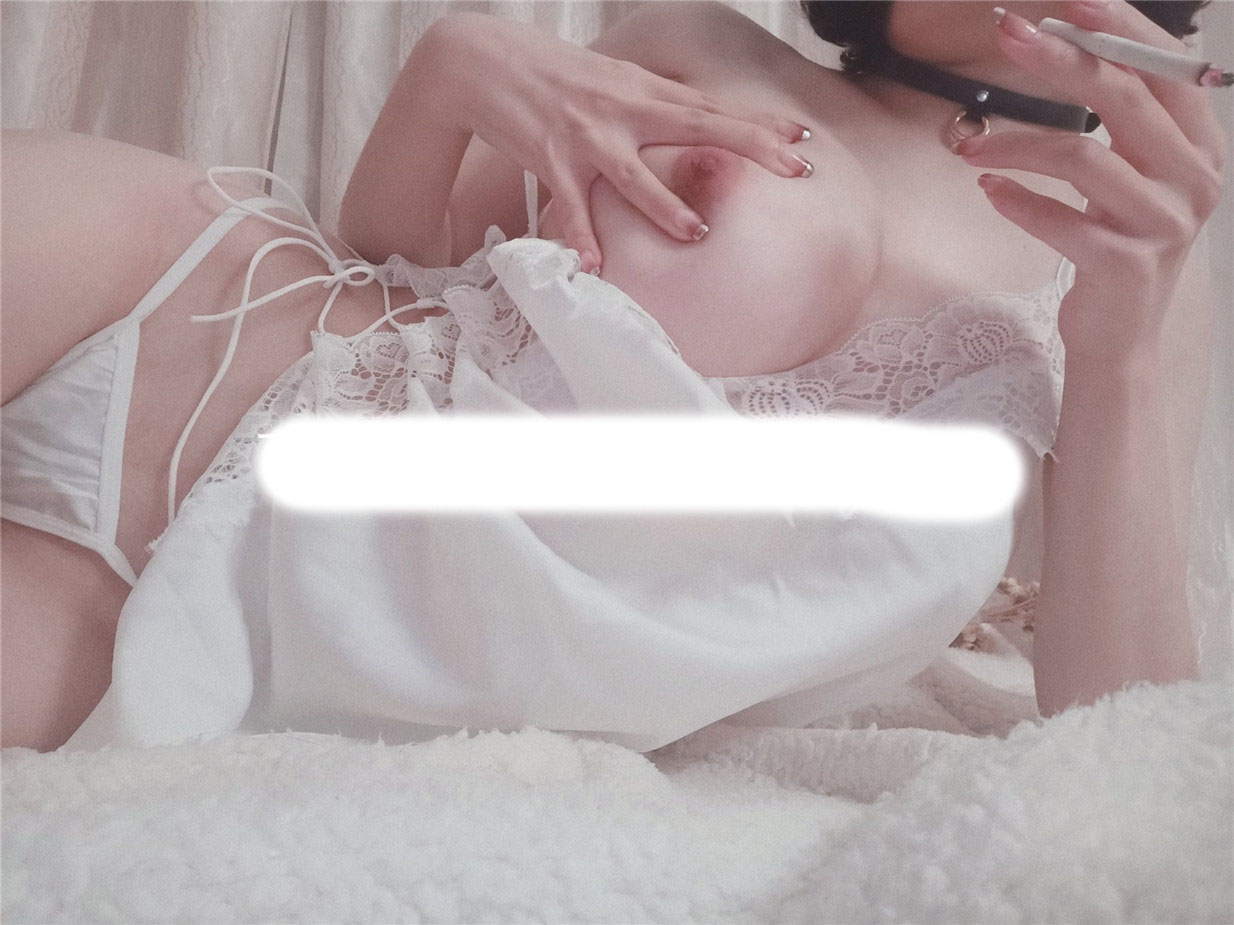 最新推特户外露出女神陈甜甜大尺度私拍流出 骚浪小母狗商场马路各式露出 情趣黑丝[2V 477 MB] [BT] [-]