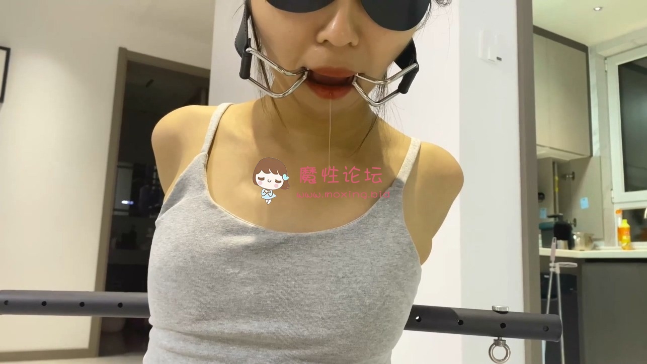 涵涵极限SM调教特辑 K9拘束架黑丝高跟振动棒[1V/737M][度盘] [-]