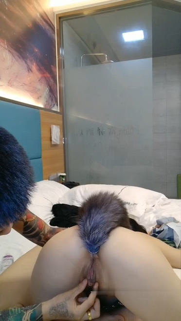 纹身小哥和大奶妹子双人秀 舔奶子口交尾巴肛塞插菊花翘着屁股玩弄 很是诱惑喜欢不要错过[2V 1258 MB] [BT] [-]