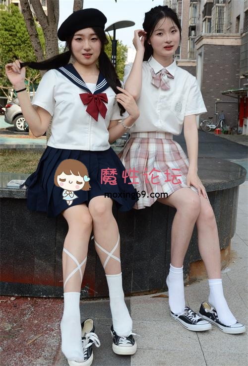 初夏女神-环环、安妮-超短裙棉袜裸足足秀[160P1V-1.11G百度网盘] [-]