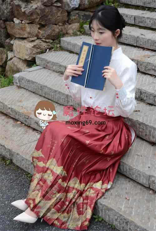 初夏女神-安妮~古风棉袜肉丝足秀[140P+1V／1.08G 百度网盘] [-]