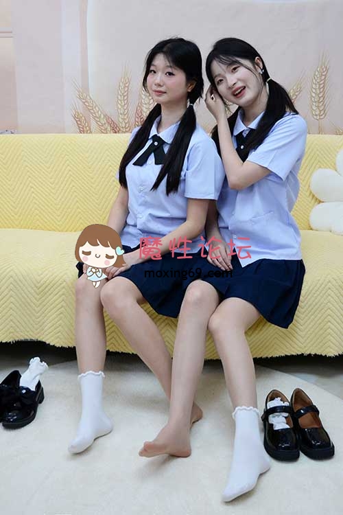 初夏女神-安妮、天天~姐妹花超短裙肉丝棉袜[85P+1V 657M百度网盘] [-]