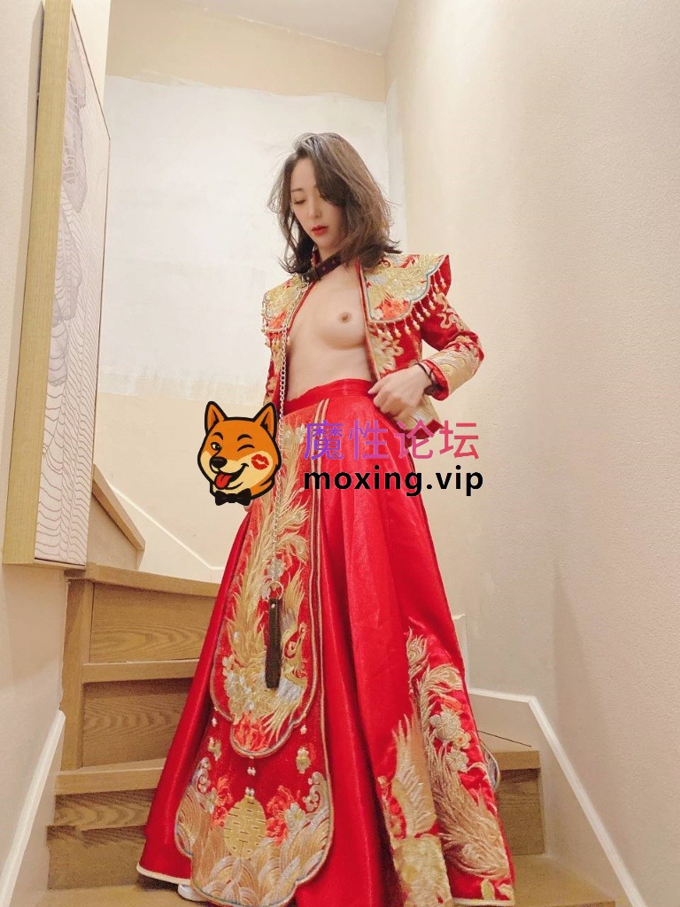 [度盘]高端土豪外围女高阶段玩物 结婚前夜穿婚纱伺候金主爸爸~. [-]