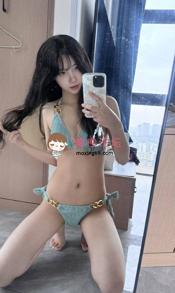 [度盘]抖音百万网红 董香/一只香 微密圈/TF空间福利 丝袜小嫩脚 [194V/268P+692m] [几V多大-]